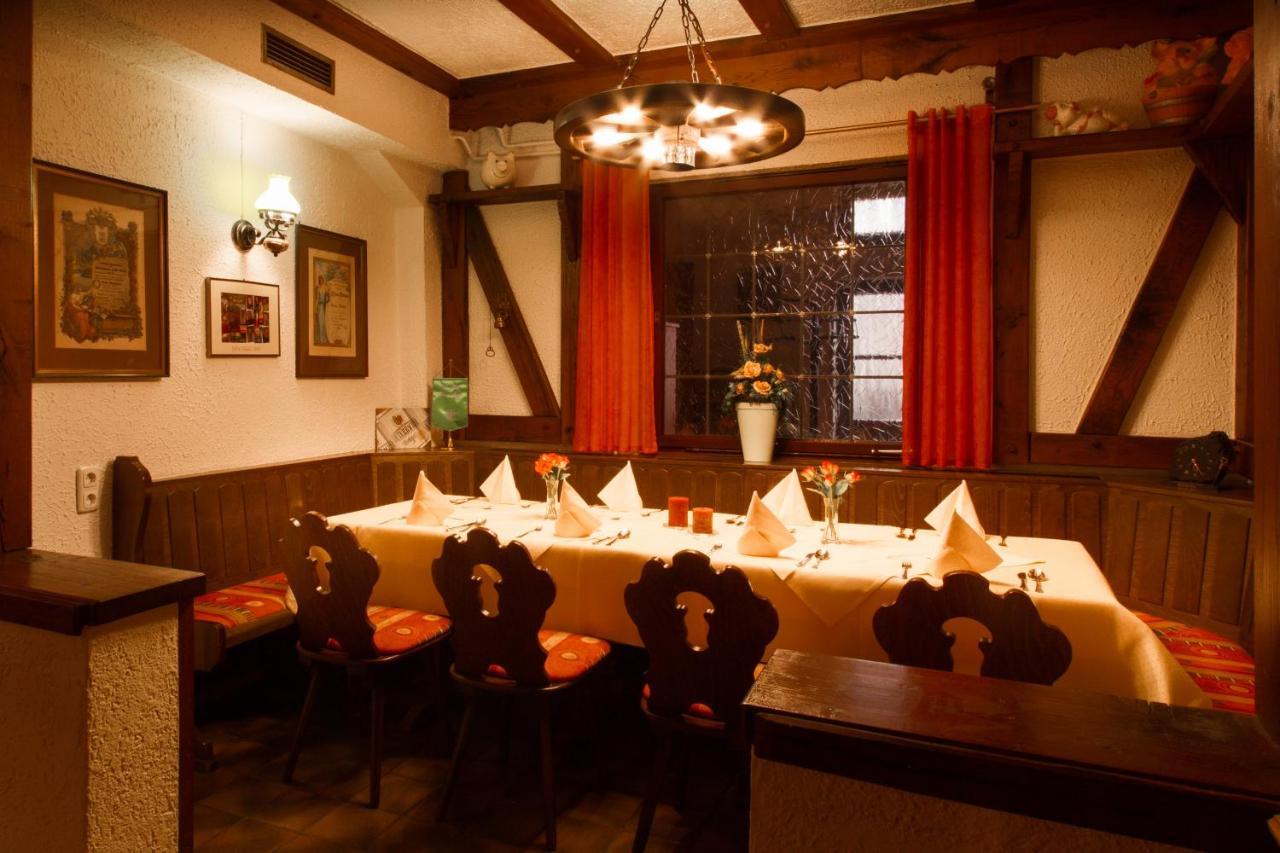 Hotel- Restaurant Zum Hirsch Großenlüder エクステリア 写真
